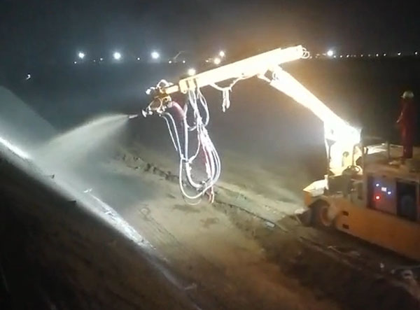 工程底盤混凝土濕噴機械手施工視頻