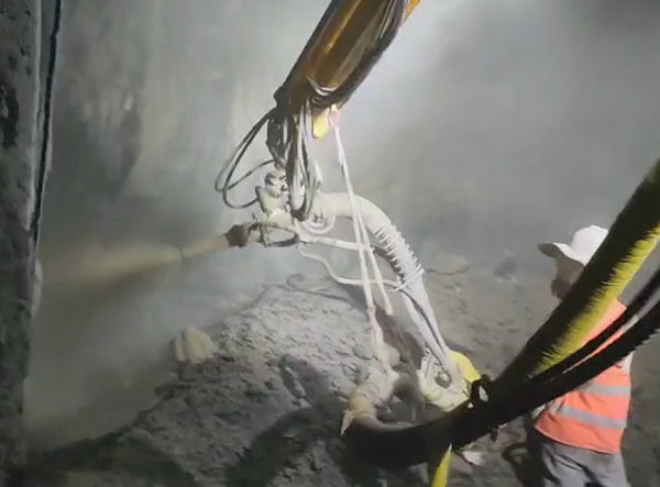 隧道濕噴機械手施工視頻