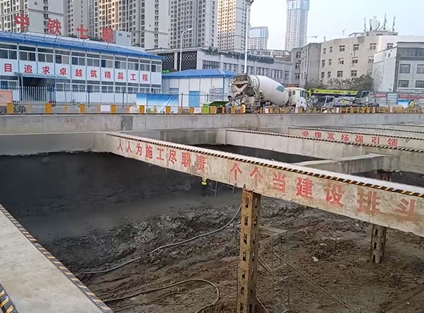 小型液壓混凝土濕噴機施工視頻